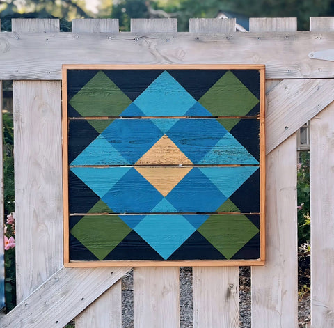 Wilde Bloem Cornflower Framed Barn Quilt