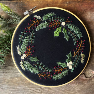Holly Wreath Hoop-Art Embroidery Kit