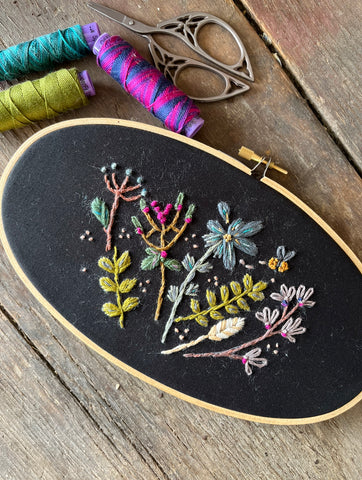 Midsummer Garden Hoop-Art Embroidery Kit